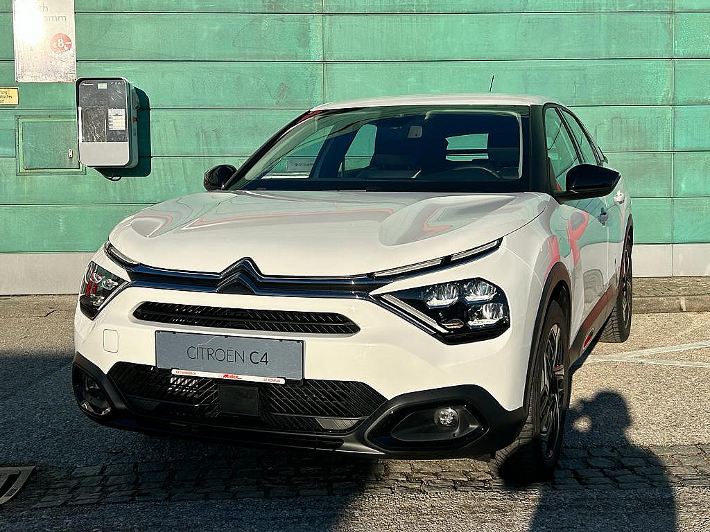 Citroën C4 PureTech 130 S&S Feel bei  Müller Kraftfahrzeug GmbH in 